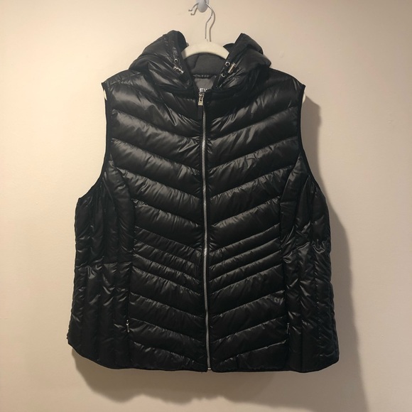 Andrew Marc Jackets & Blazers - Andrew Marc New York puffer Vest Black 2X